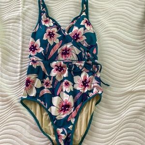 ModCloth one piece bathing suit